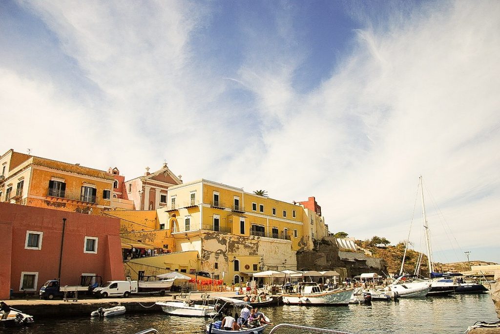 Ventotene, l'isola che dona più di ogni cosa Senza Zucchero Travel